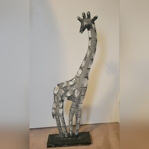 Vintage PIER 1 Iron Giraffe Statue